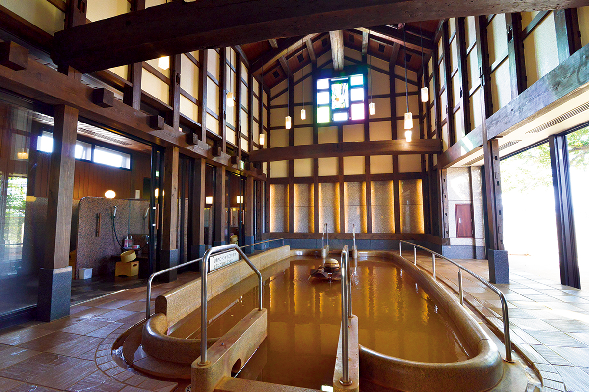 創業150年余の歴史を誇る老舗旅館「十八楼」の「蔵の湯」